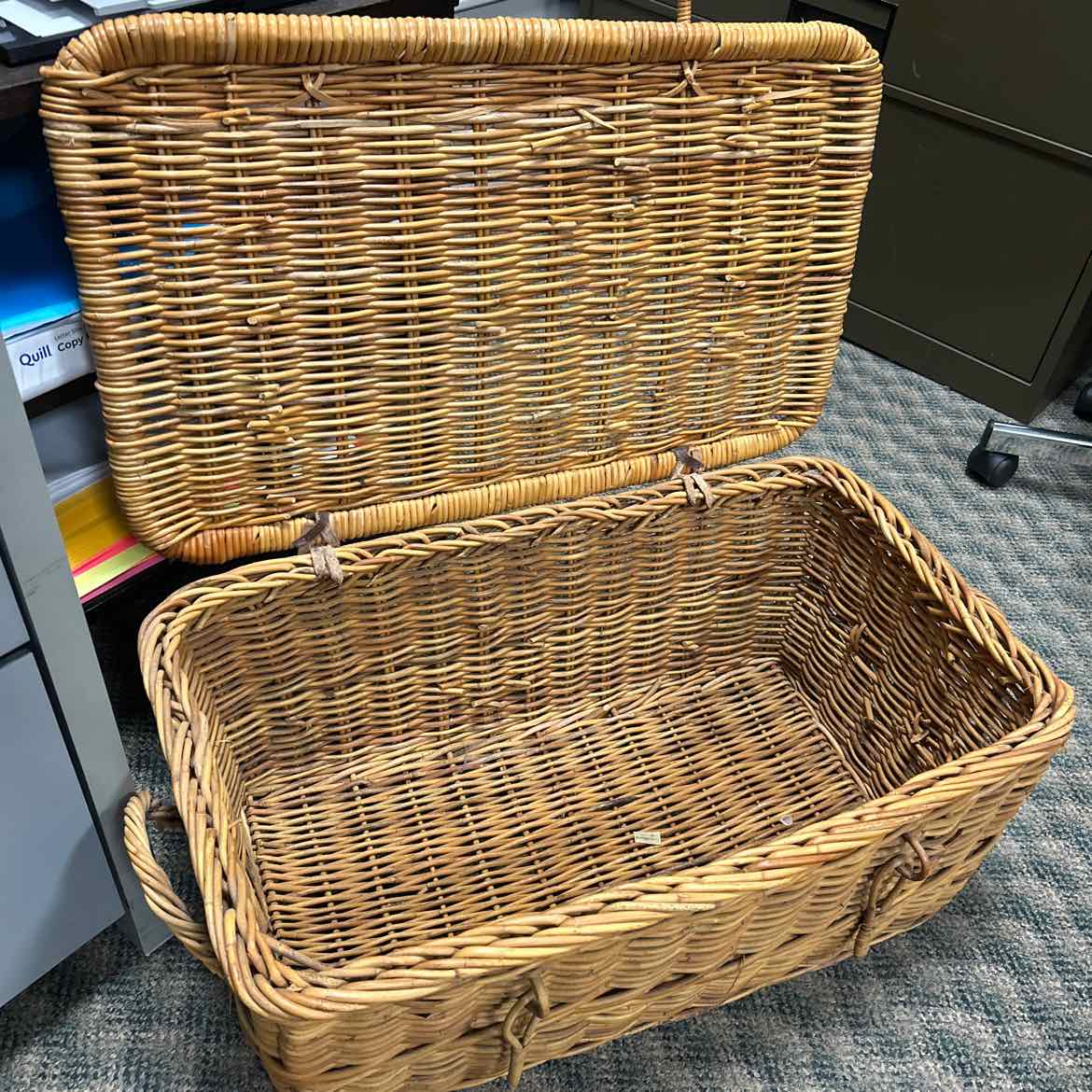 Large Wicker Basket w/Lid