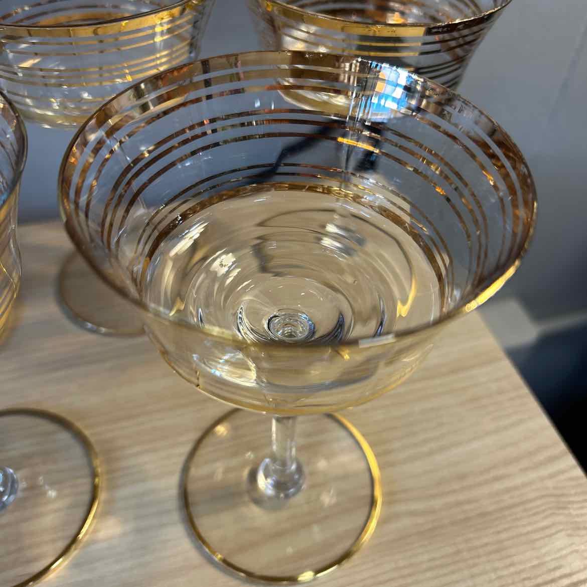 Set of 6 Gold Striped Coupe Glasses