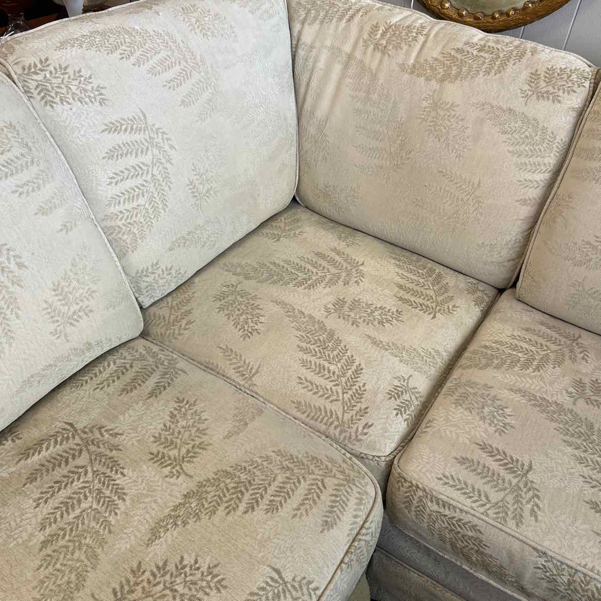 Cream Flexsteel Sectional Couch w/Ferns