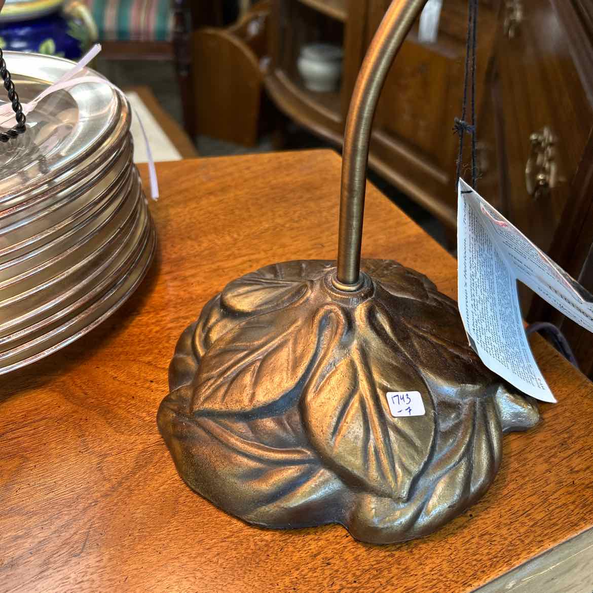 Dale Tiffany Pink Flower Lamp