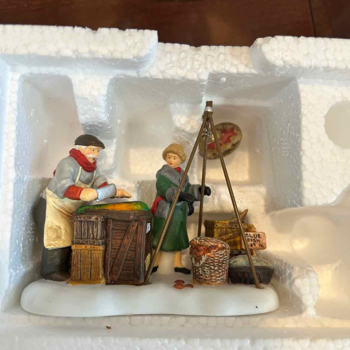 Dept 56 Fresh Fish Today 2 pc