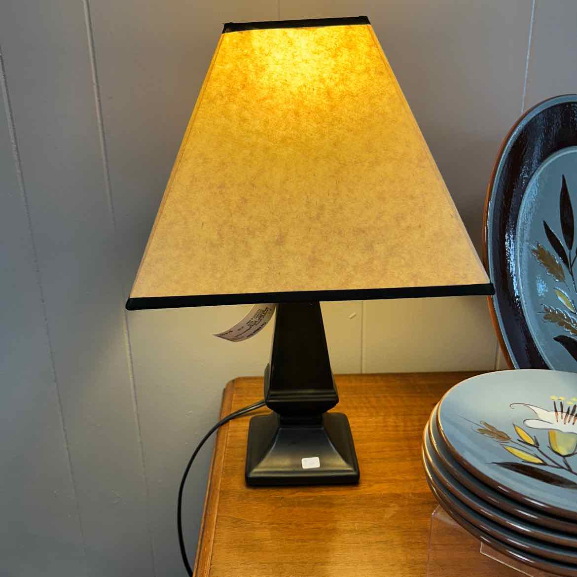Black Base Lamp w/Square Shade