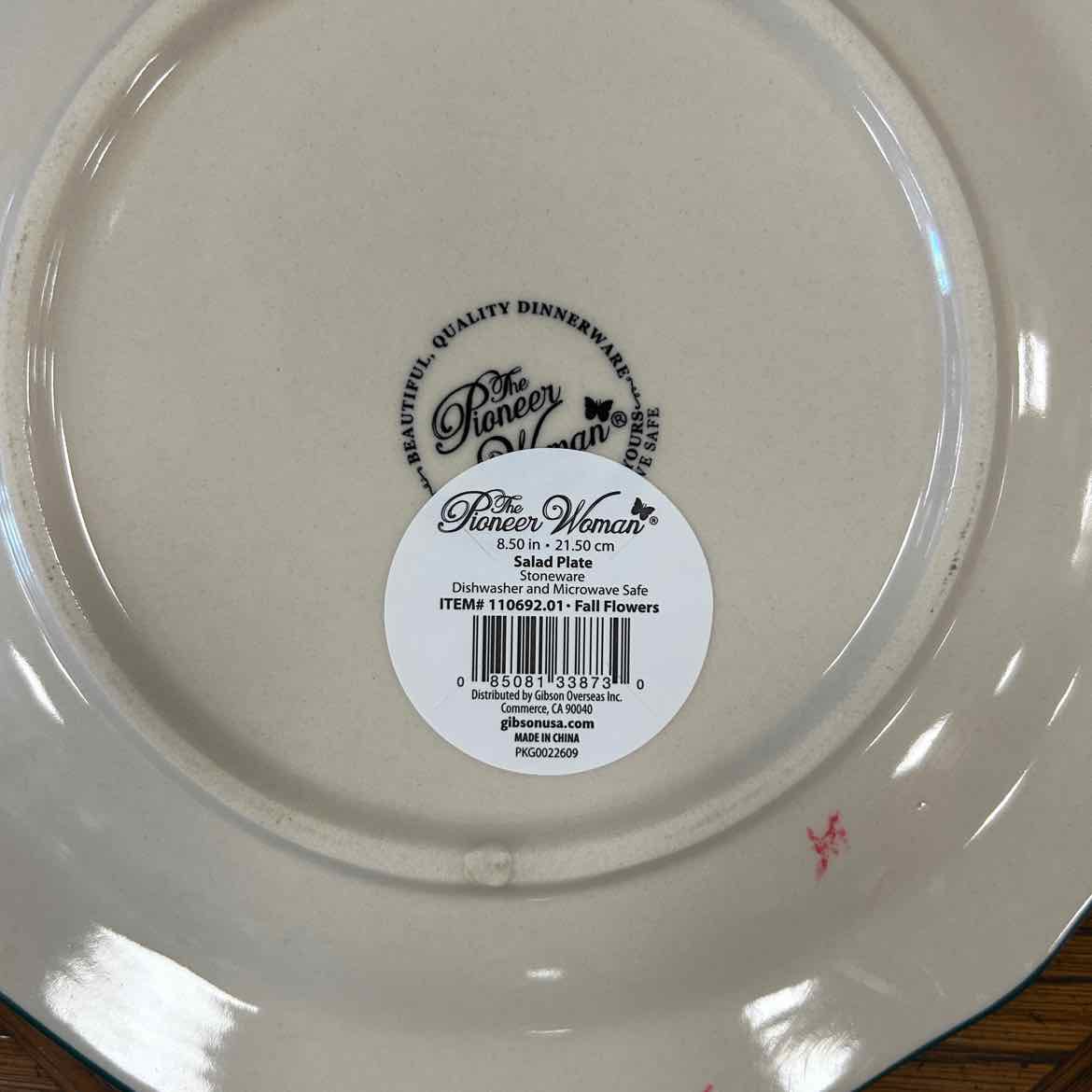 3 Pioneer Woman Green Salad Plates