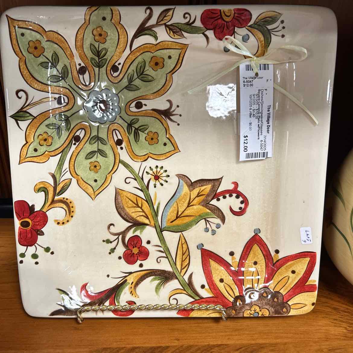 Square Ceramic Plate w/Flowers