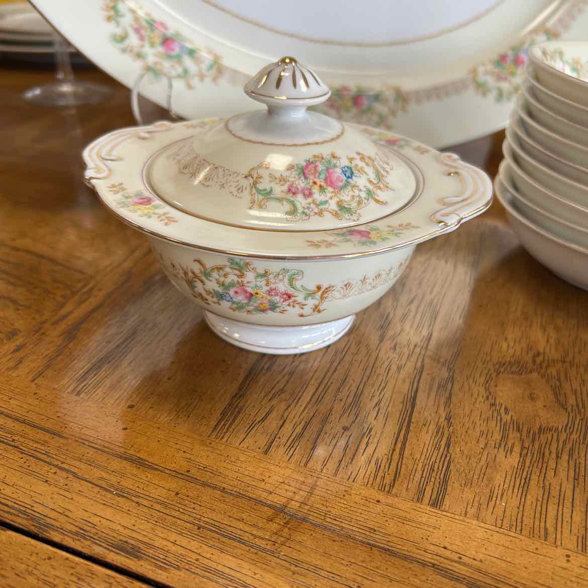 35 pc China w/Flowers