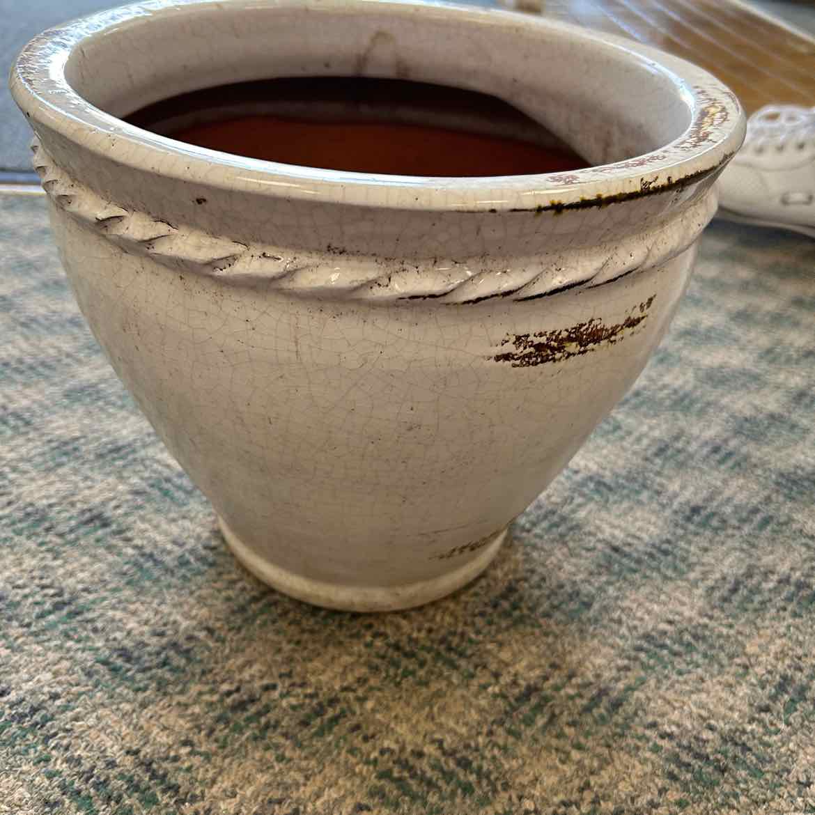 White Distressed Pottery Flower Pot