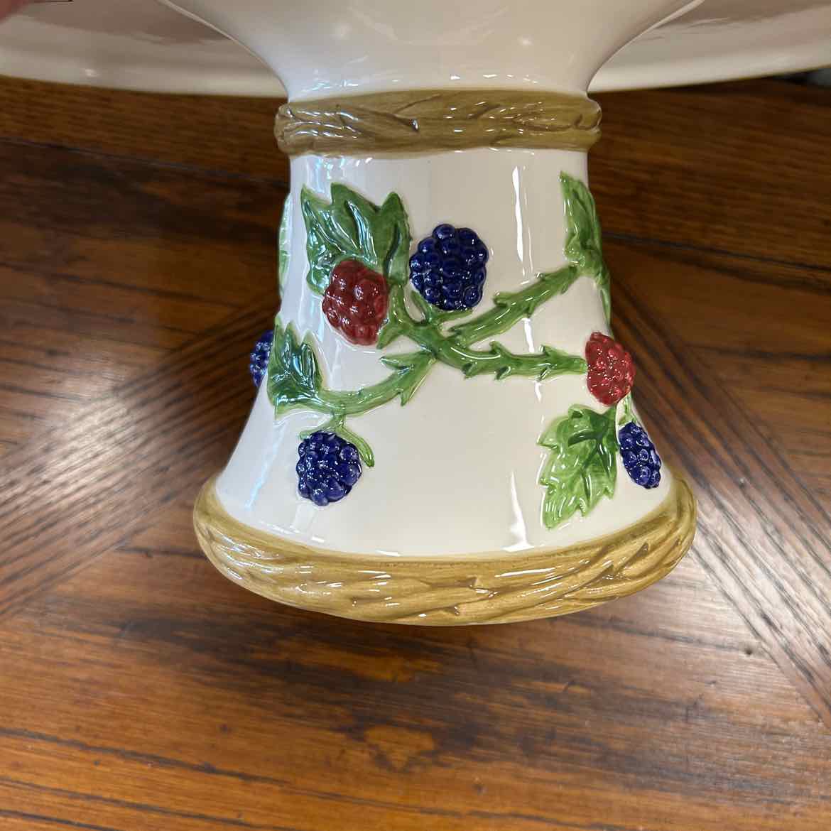 Ceramic Pedestal Cake Plate w/Fruit