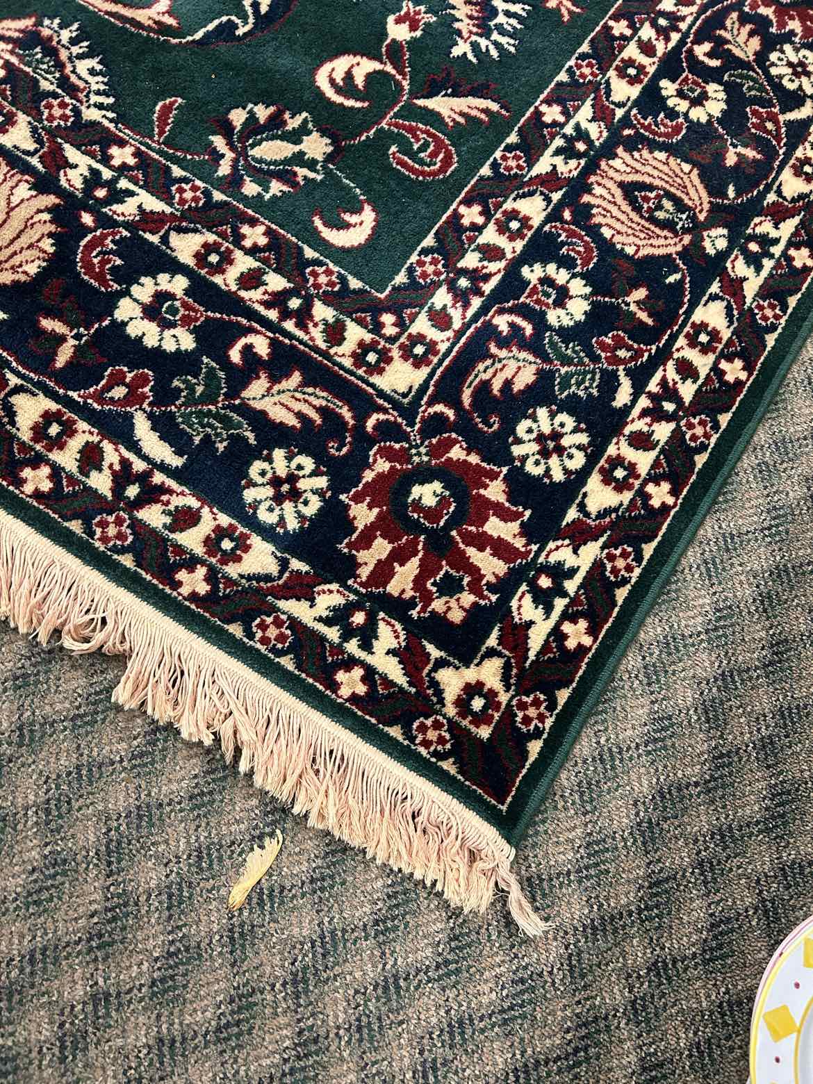 Wool Green Floral Rug w/ Fringe