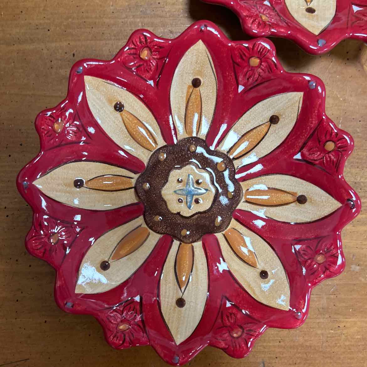 2 Red/Gold Flower Shape Salad Plates