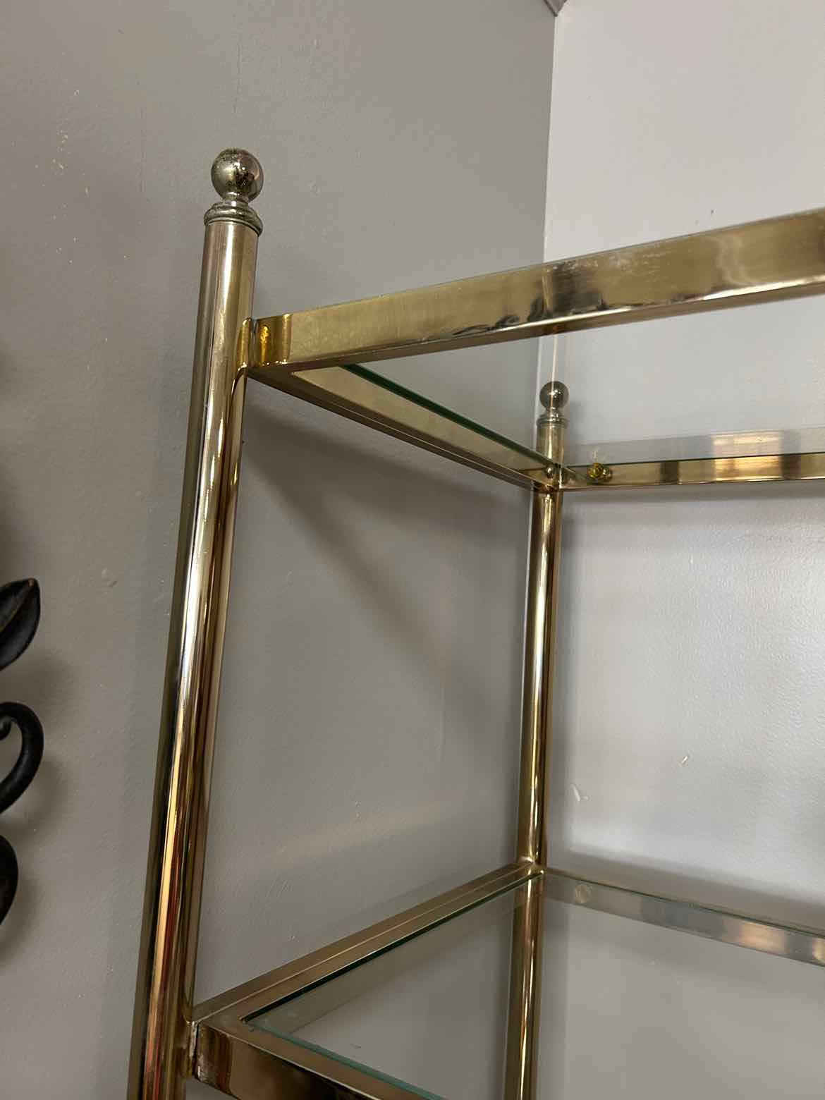 Vintage Brass and Glass Etagere w/6 Shelves