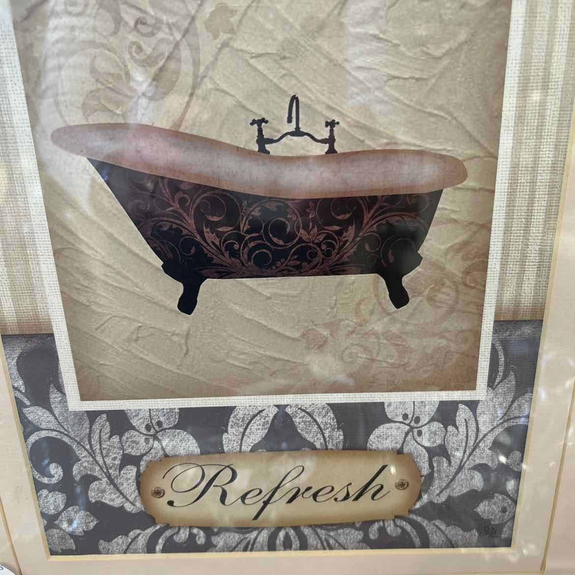 Picture of Bath Tub -Refresh