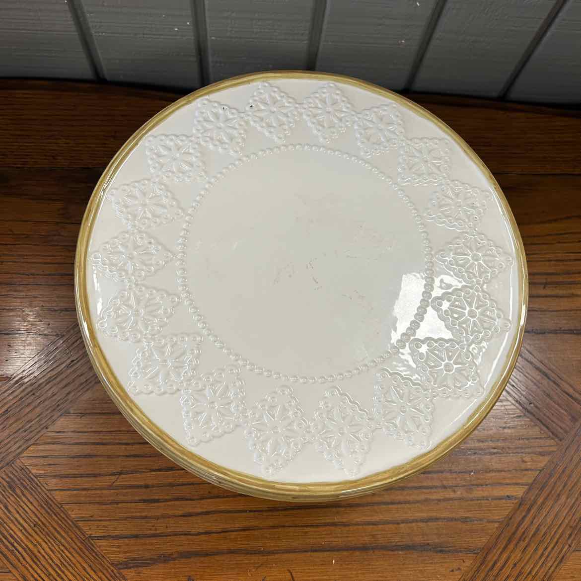 Ceramic Pedestal Cake Plate w/Fruit