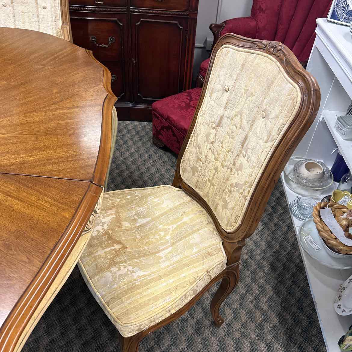 Oval Dining Table w/4 Upholstered Chairs AS IS/2 Leaves & Pads