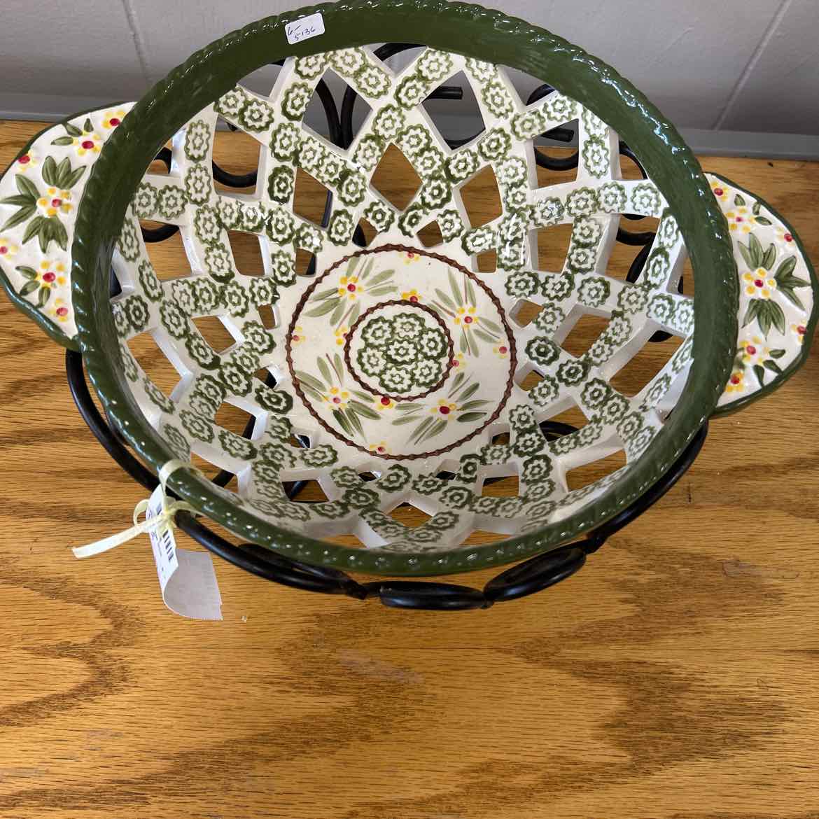 Green Bowl w/Xs & Black Stand