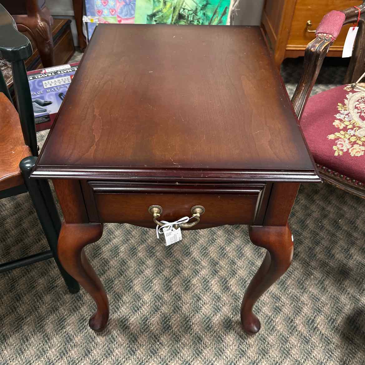 Wood End Table w/Drawer