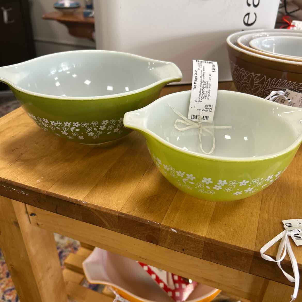 2 Vintage Pyrex Crazy Daisy Bowls