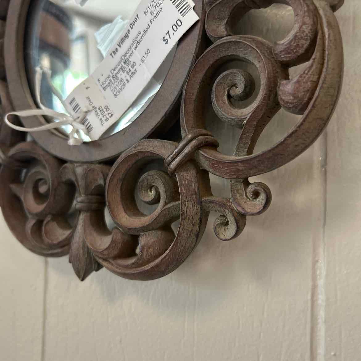 Small Round Mirror w/Scrolled Frame
