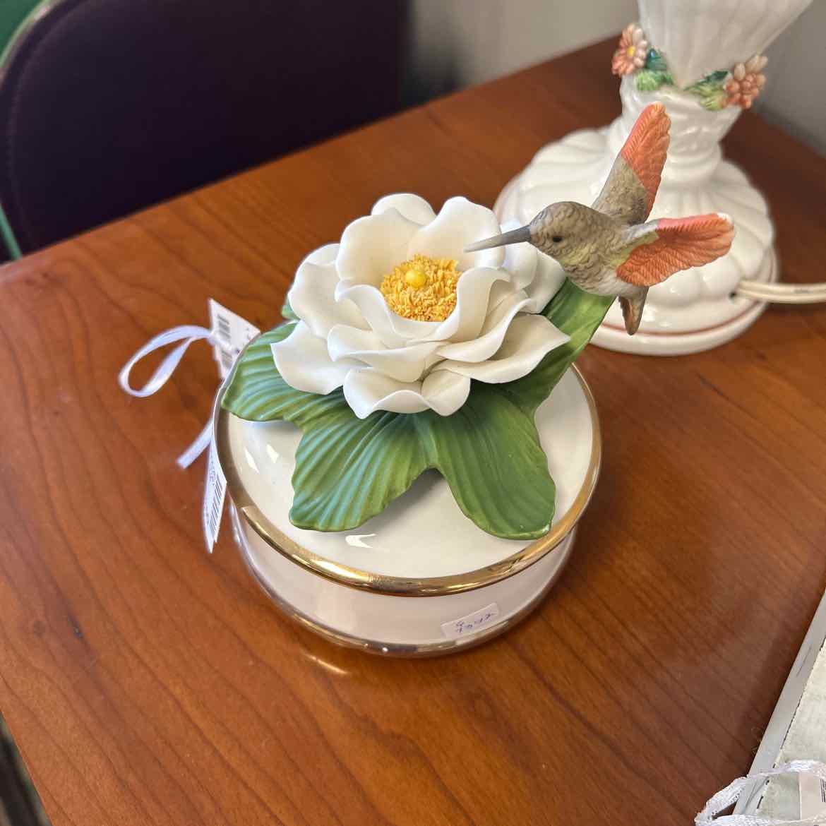 Porcelain Music Box w/Hummingbird
