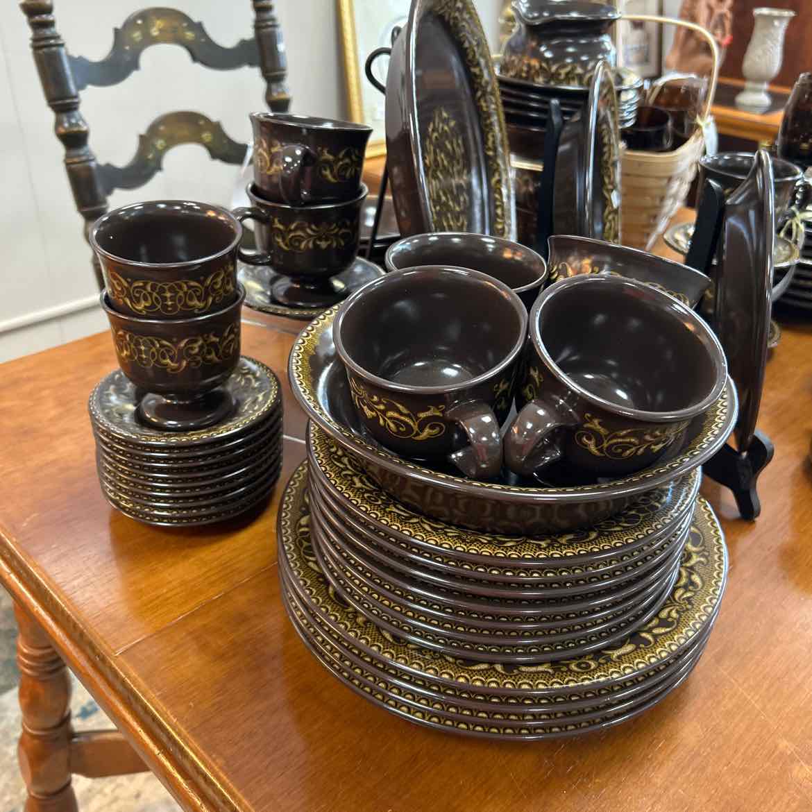63 pc Franciscan Jamoca Dishes