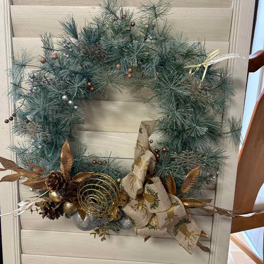 Christmas Wreath w/Copper Bow & Balls