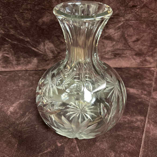 Round Lead Glass Vase with Flower Design