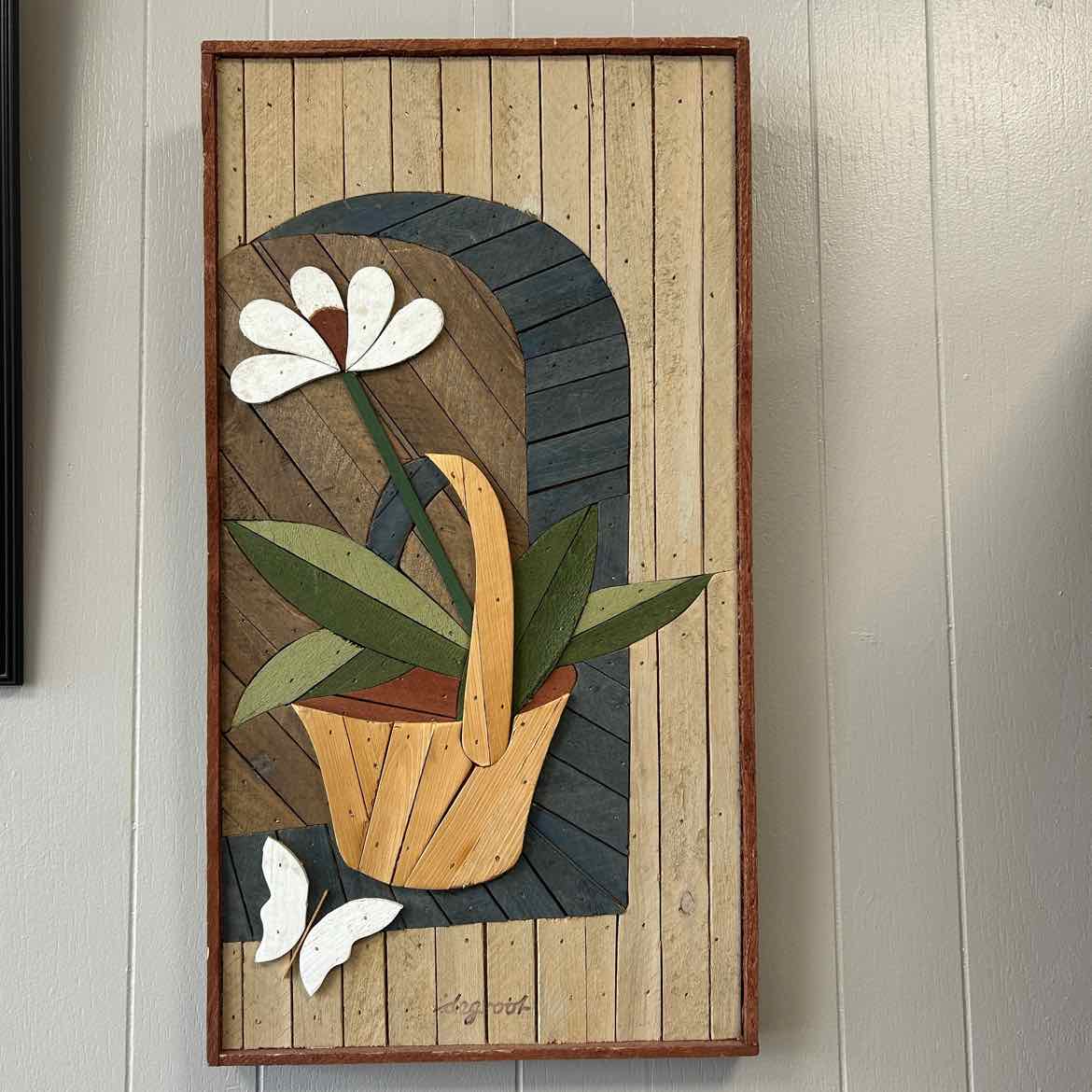 Wood Flower Picture w/Butterfly
