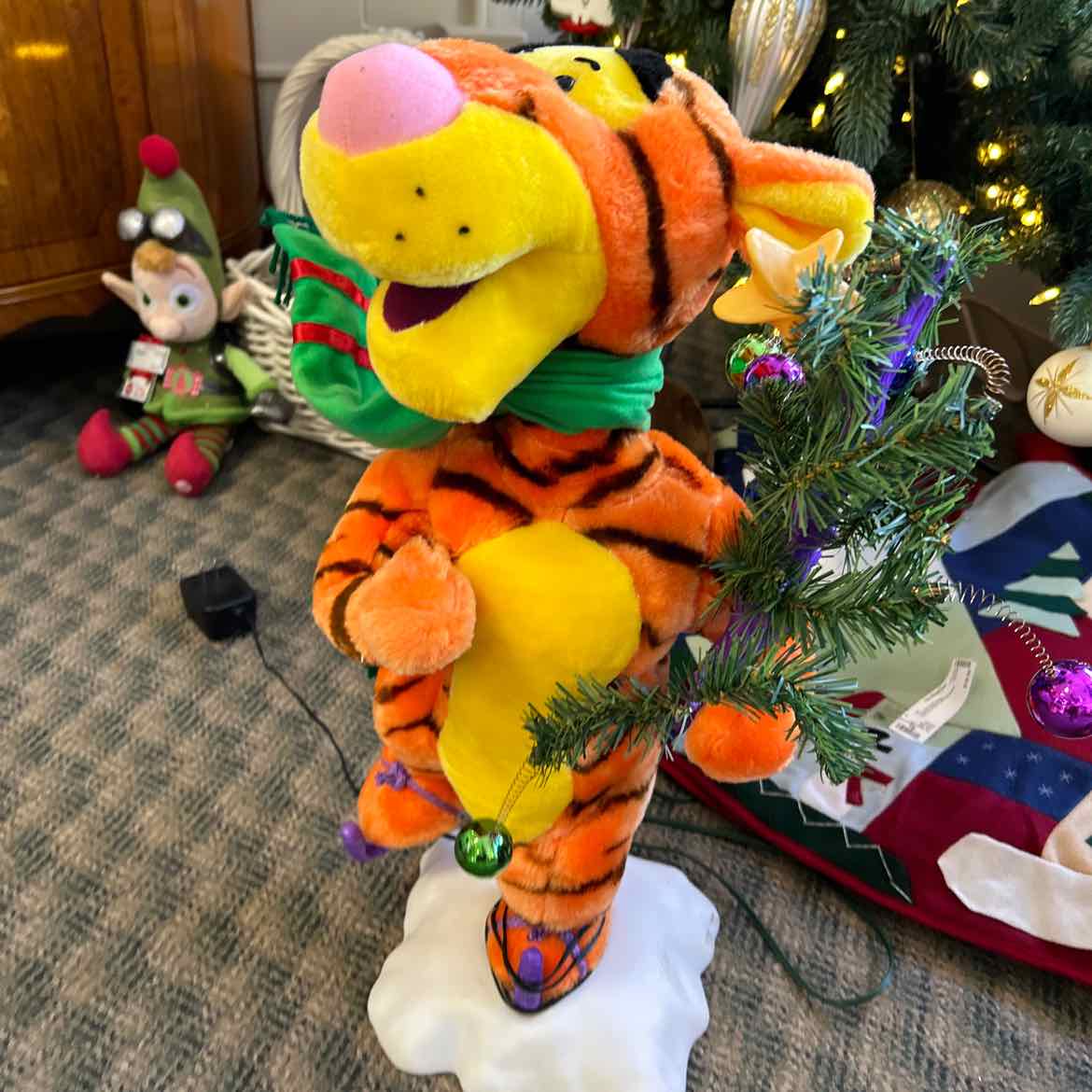 NEW Animated Tigger