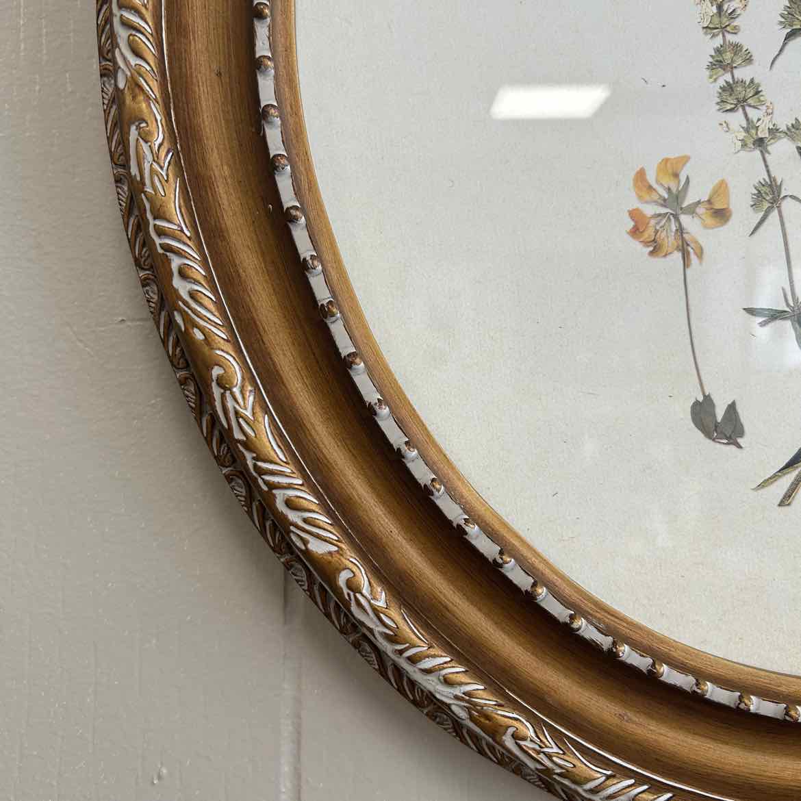 Oval Floral Picture