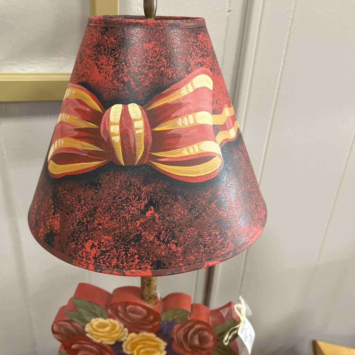 Red Floral Lamp