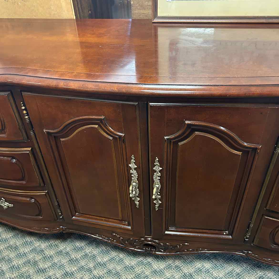 Wood Dresser w/Middle Drawers & Brass Hinges