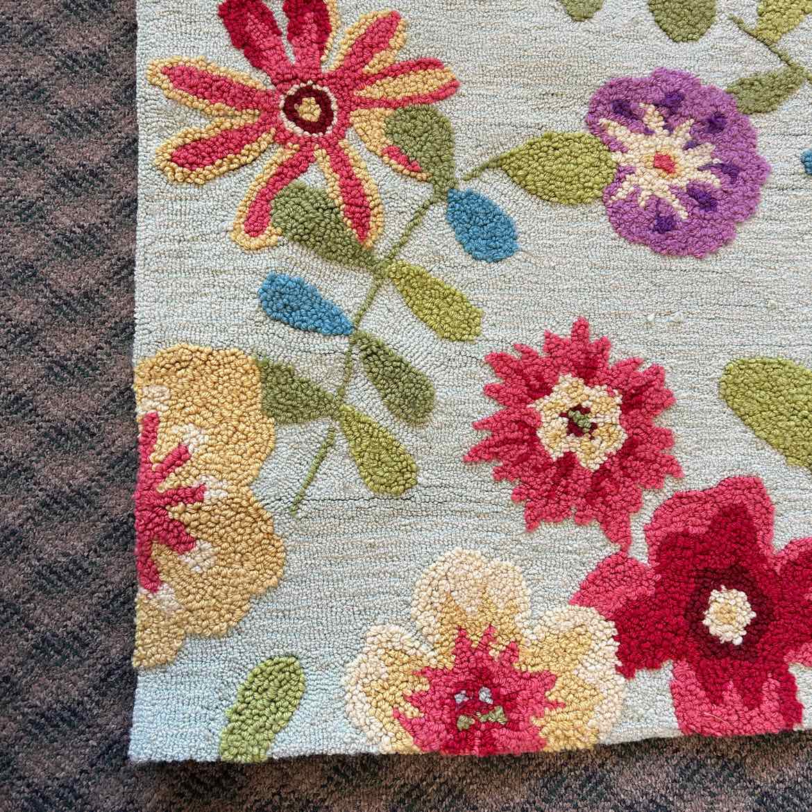 Multi-color Floral Rug 3/6 x 5/6