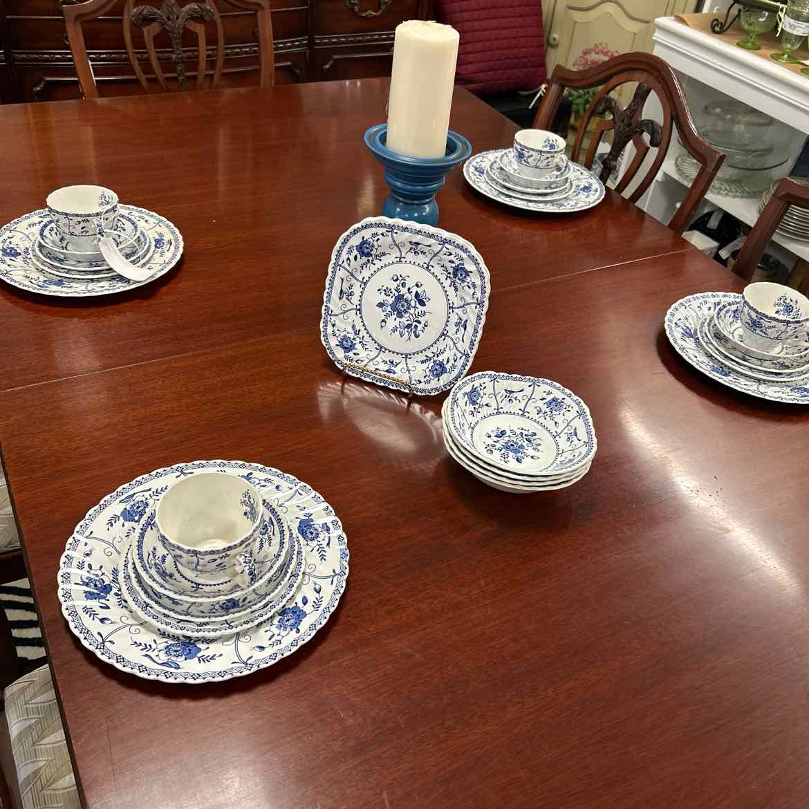 26 pc Johnson Bros Indies Ironstone Dishes