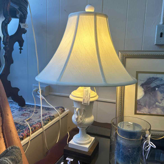 White Ceramic Lamp w/Shade