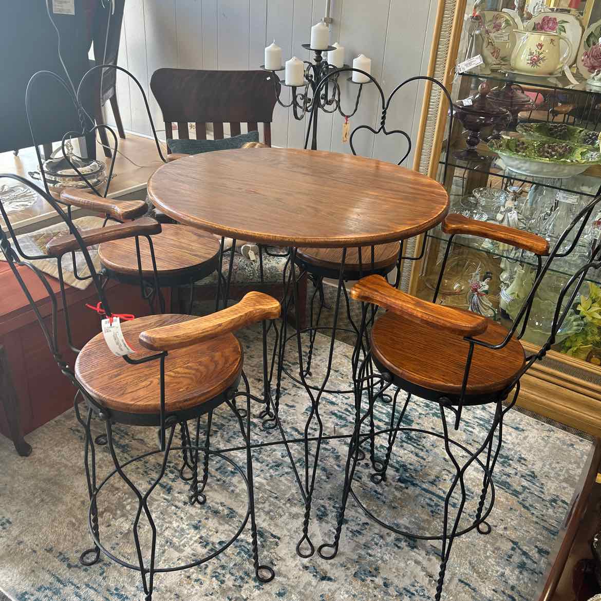 Ice Cream Table w/4 Chairs