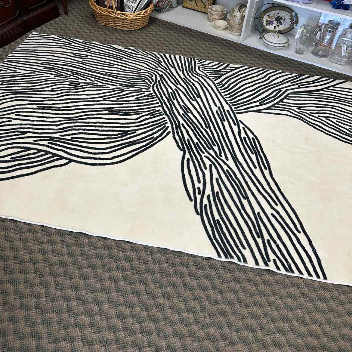 9x6 Black & White Rug AS IS