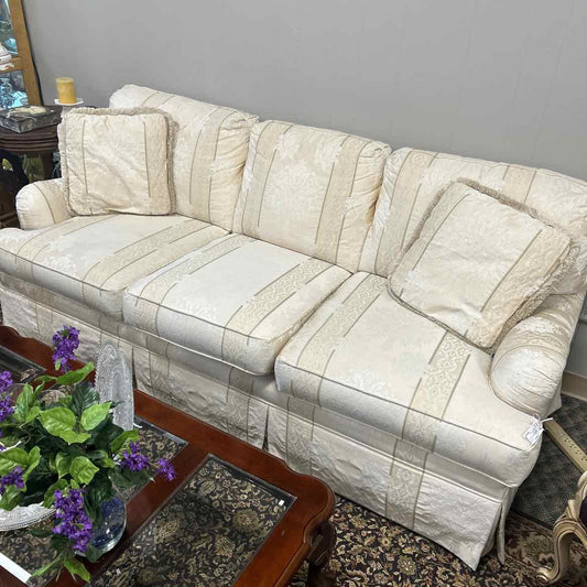 Thomasville Ivory w/Flowers Sofa w/2 Pillows