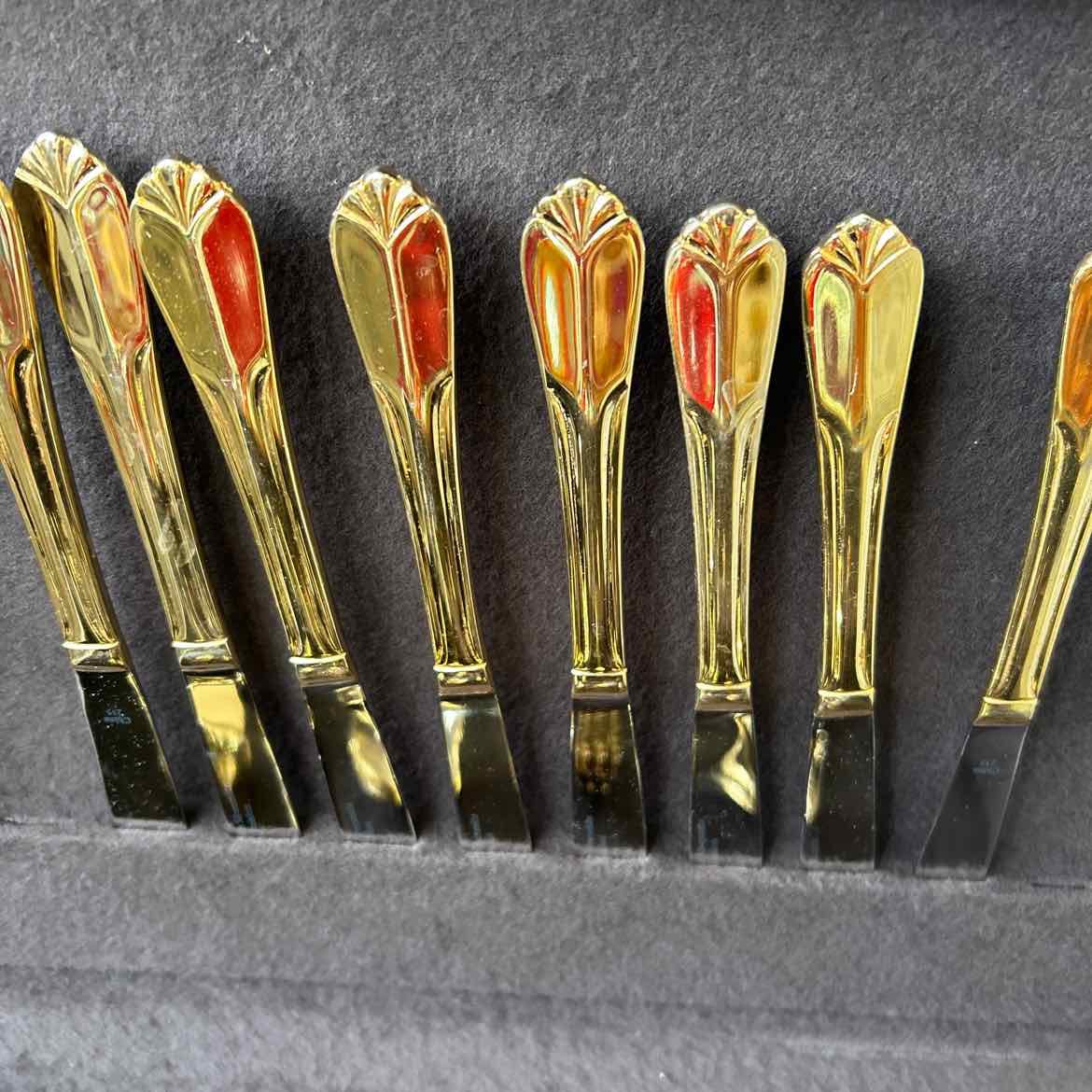 40 pc Goldware w/Box