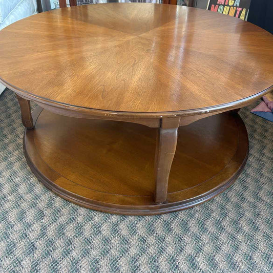 Round Wood Coffee Table w/Shelf