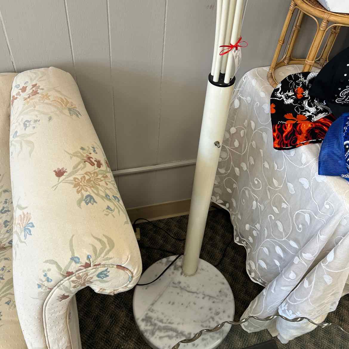 Modern Floor Lamp w/5 Bulbs