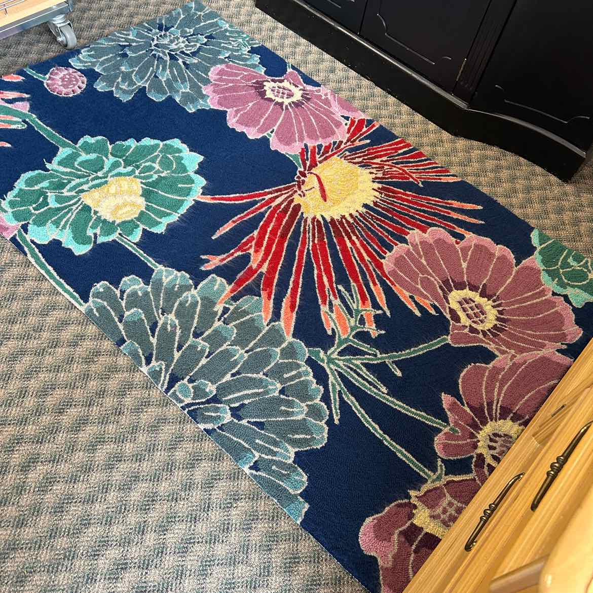 3 1/2 ft x 5 1/2 ft Multicolor Floral Rug