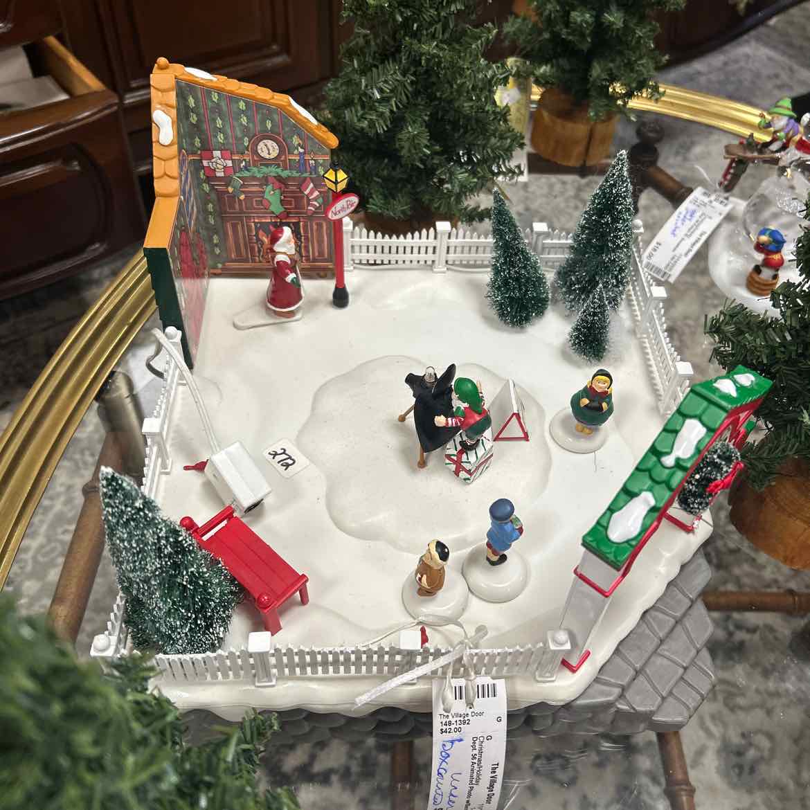 Dept. 56 Animated Photo w/Santa