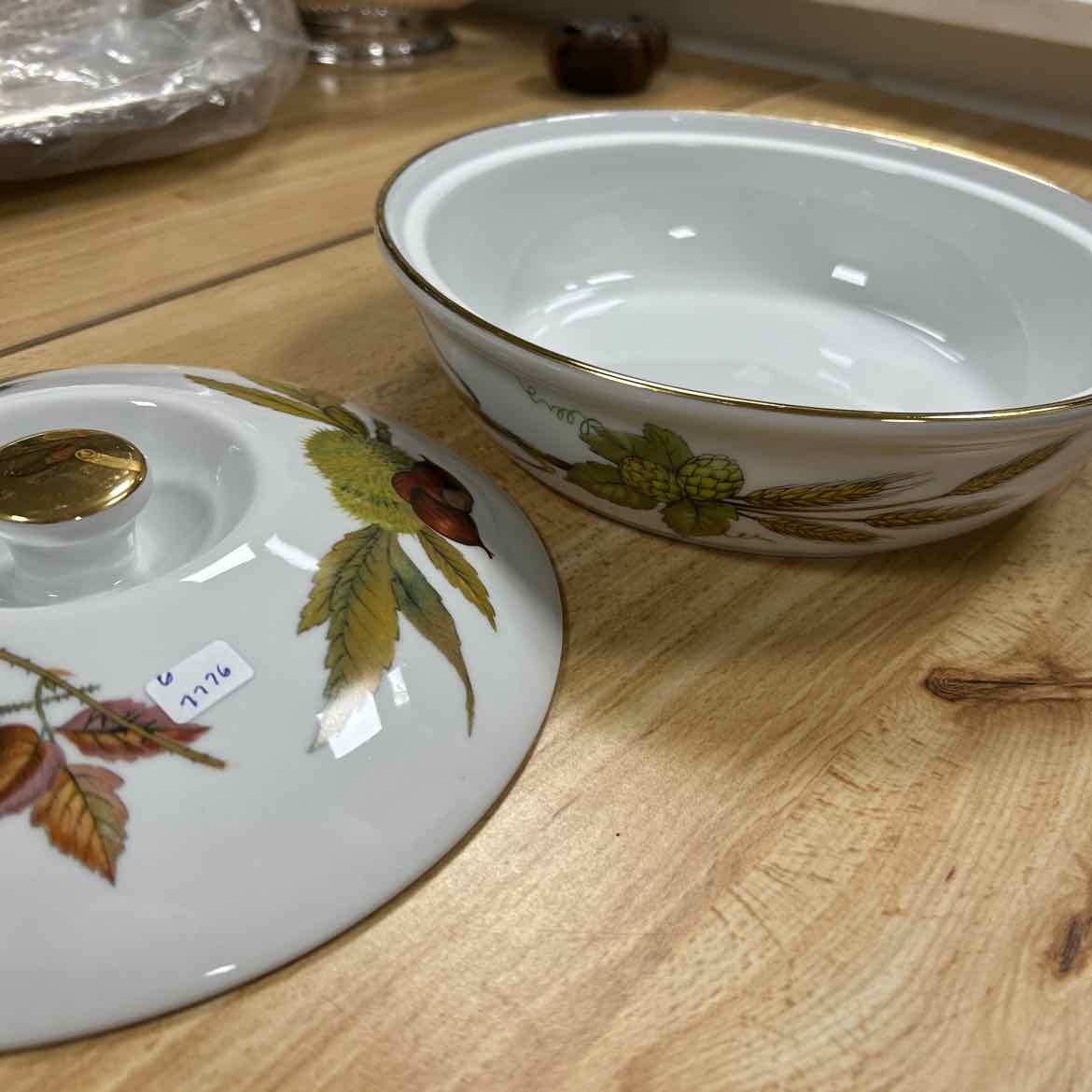 Royal Worcester Casserole w/Lid