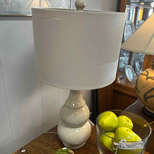 Cream Ceramic Lamp w/Shade