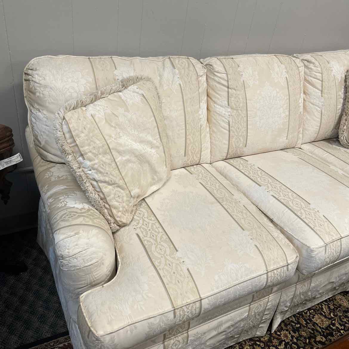 Thomasville Ivory w/Flowers Sofa w/2 Pillows