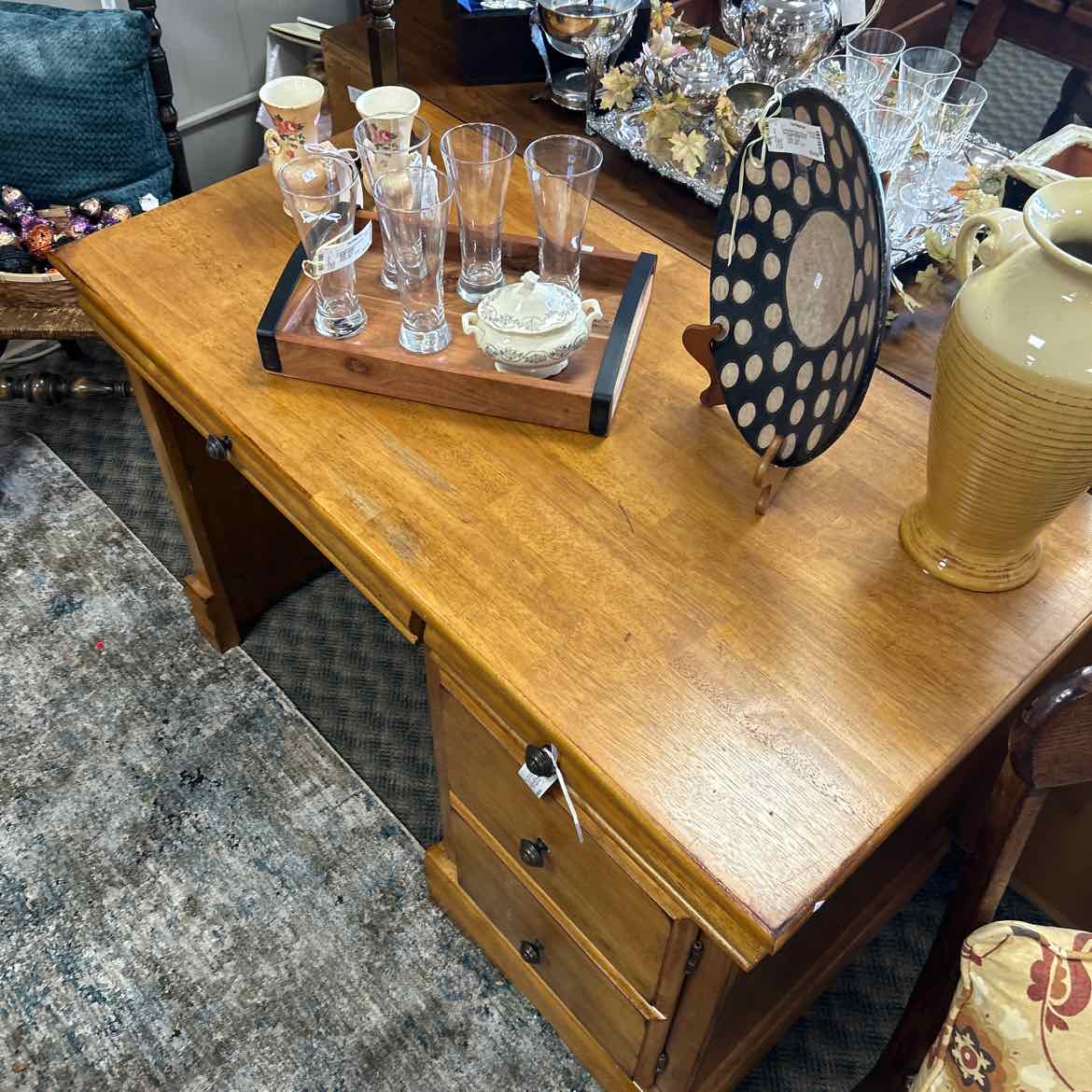 Maple Desk w/4 Drawers