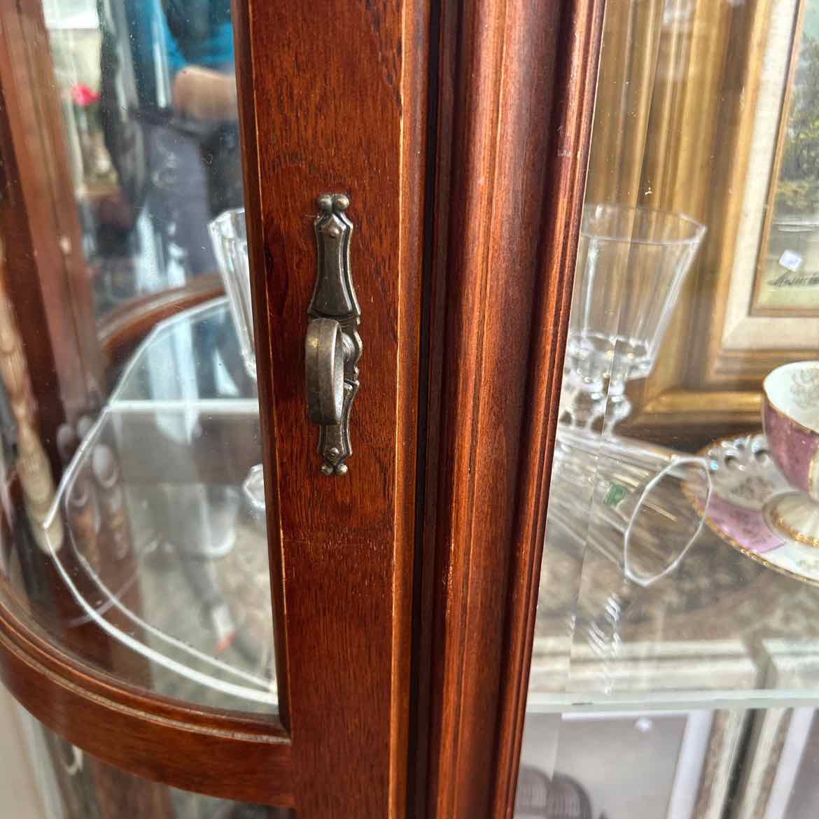 Tall Oak Curio w/Plexi Shelves