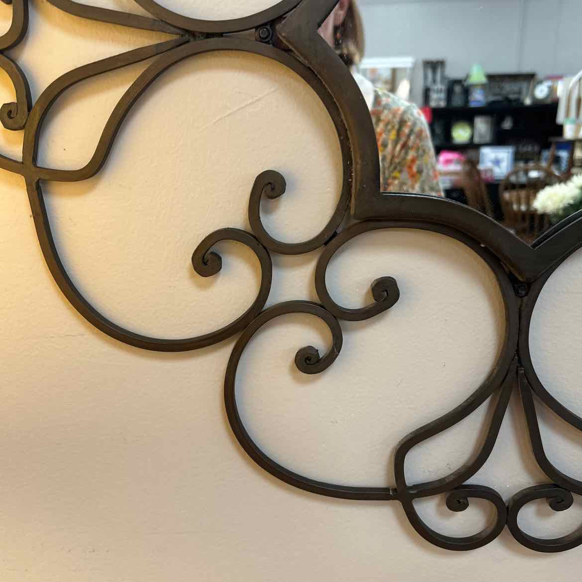 Metal Scrolled Wall Hanging w/Mirror