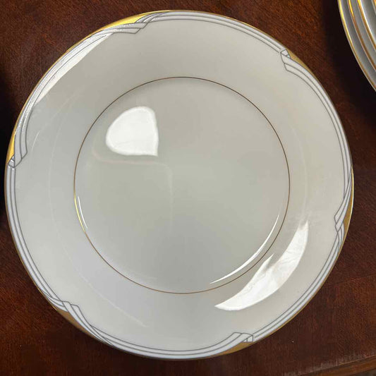 54 pc Noritake China w/Gold Swirl Rim