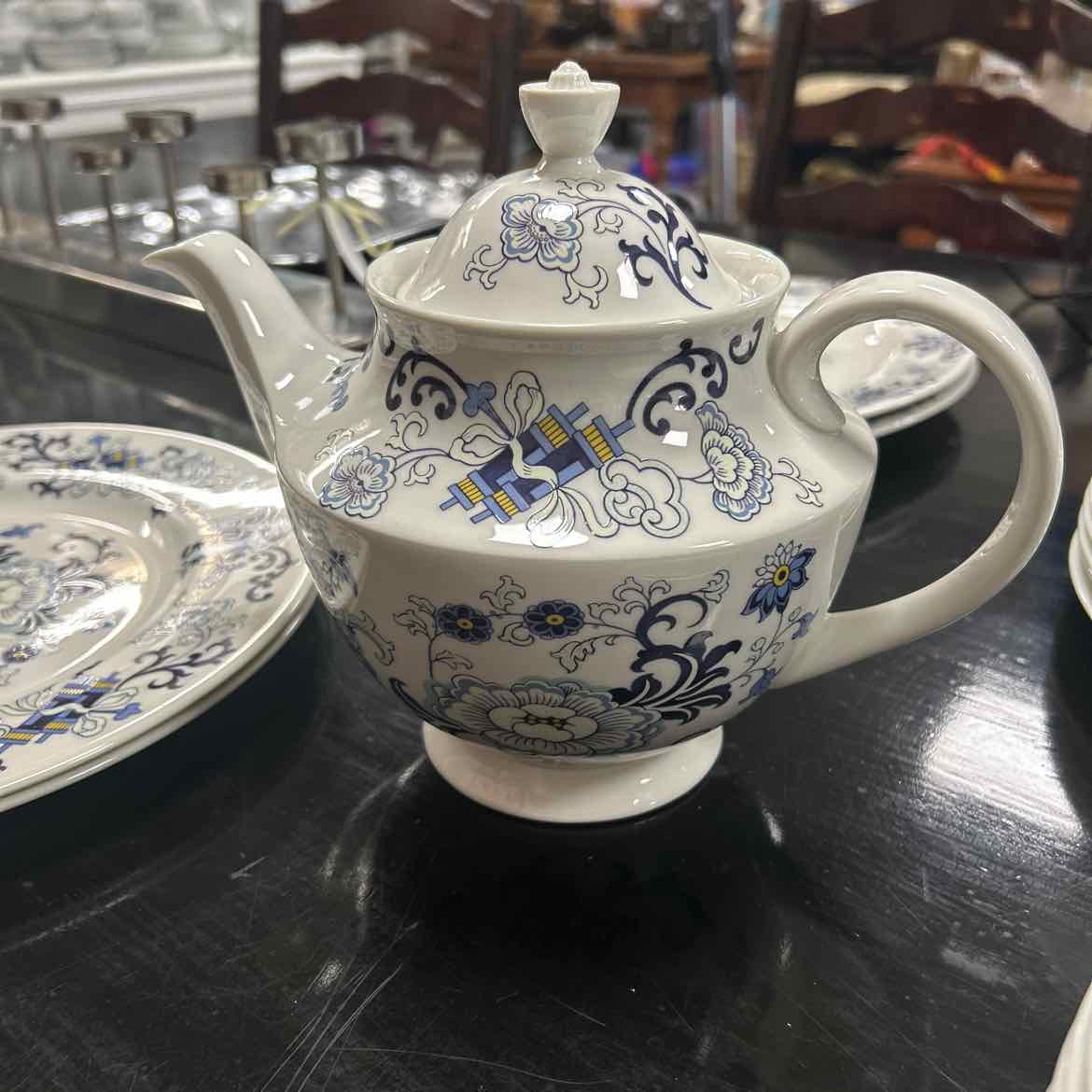 83 pc Royal Doulton Nankin China Set