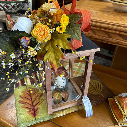 Wood Fall Lantern Decoration